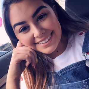 Meet your Posher, Alicia